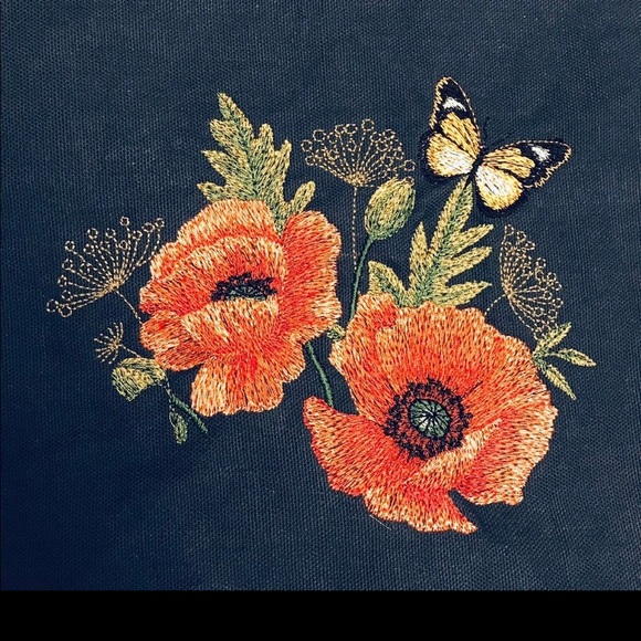 Handmade and embroidered Moonlit Kitty tote - Picture 4 of 8